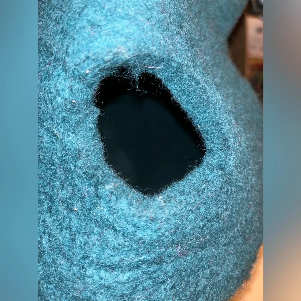 Dharma Dog Karma Cat Wool Cave/ Bed